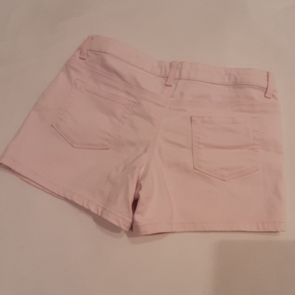 GIRLS (Sz12)- Pink Shorts - Picture 3 of 3